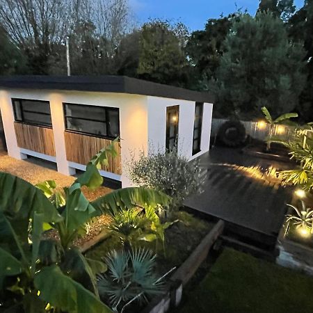 River Guest House With Jacuzzi Fire And Boat Hire Staines-upon-Thames Dış mekan fotoğraf
