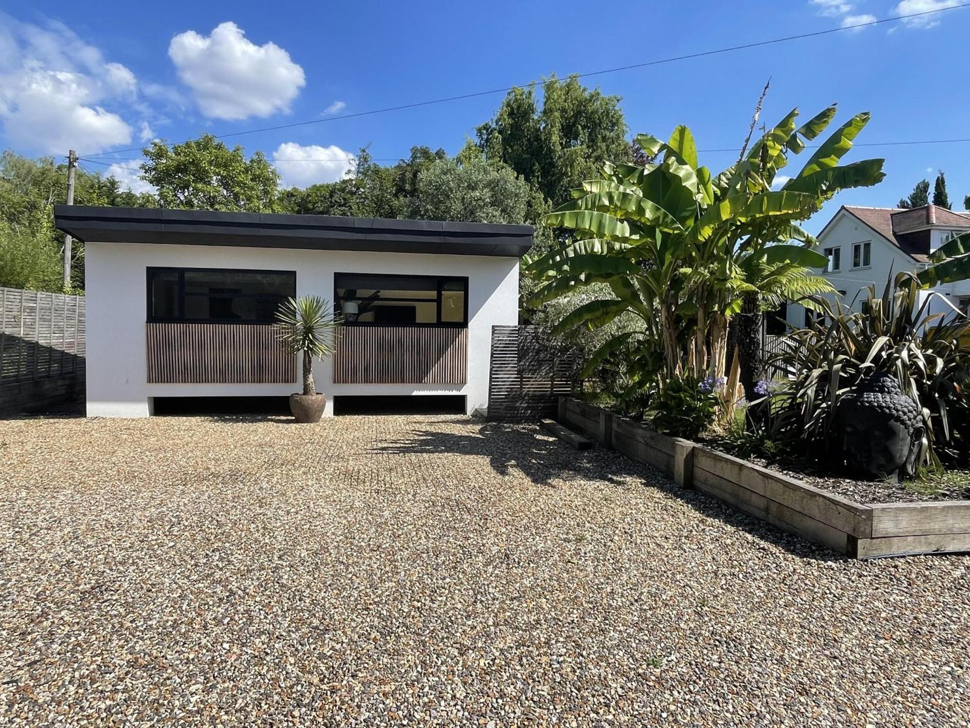 River Guest House With Jacuzzi Fire And Boat Hire Staines-upon-Thames Dış mekan fotoğraf
